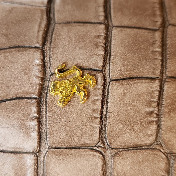 PRATESI Firenze Italian Leather Croco Bucket Bag - Picture 5 of 17